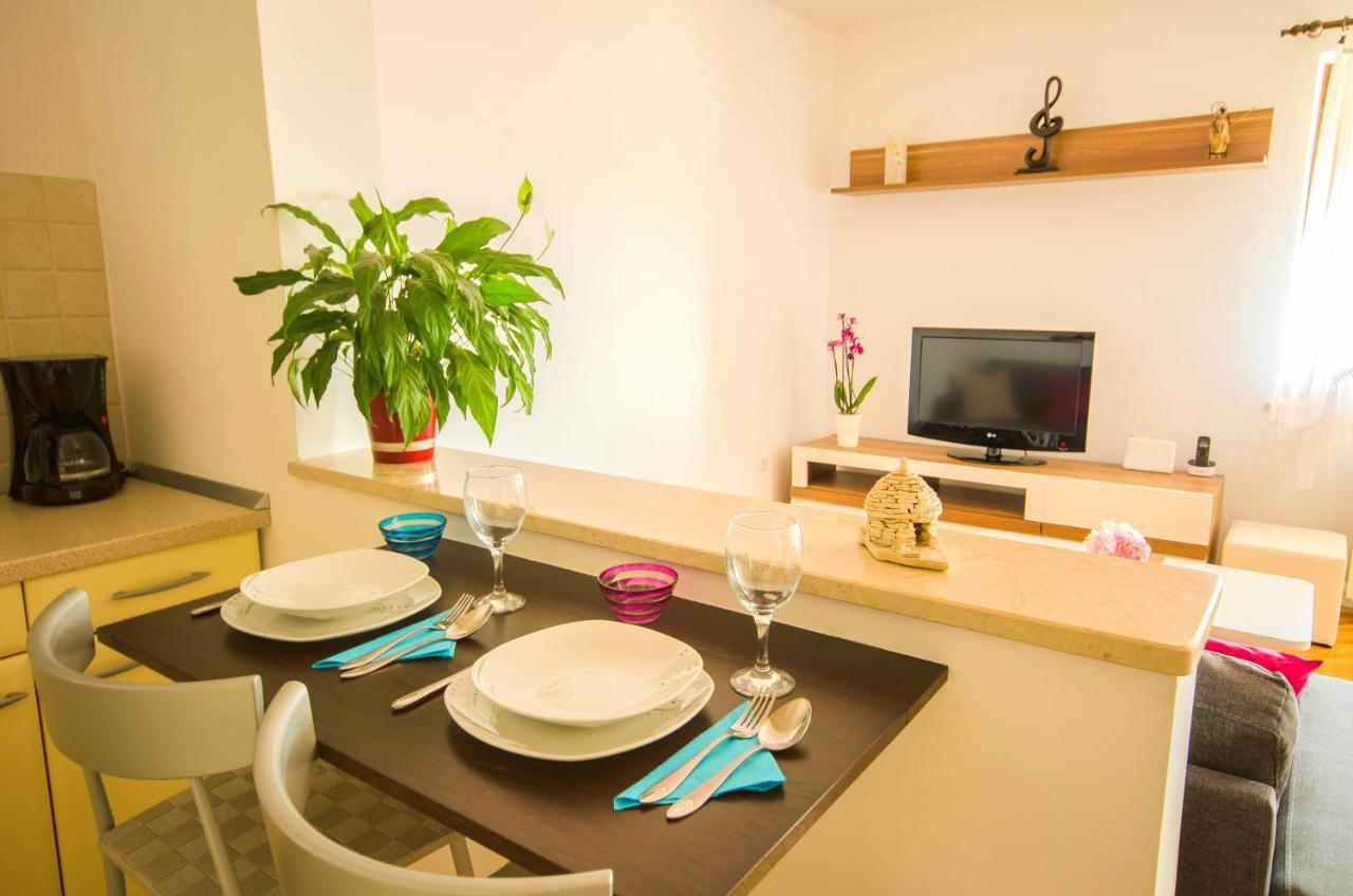 Apartment Ivis Vinkuran Exteriör bild