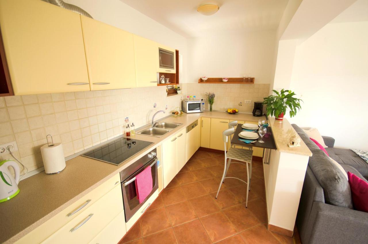 Apartment Ivis Vinkuran Exteriör bild