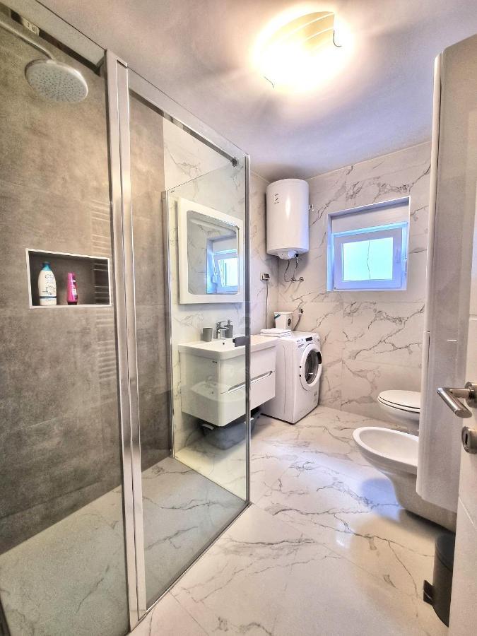 Apartment Ivis Vinkuran Exteriör bild