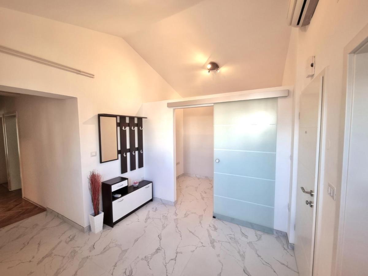 Apartment Ivis Vinkuran Exteriör bild